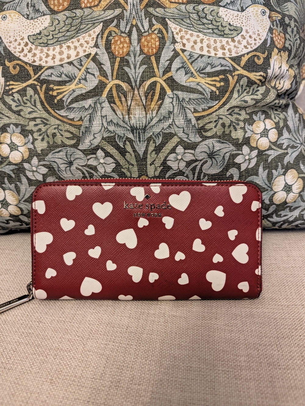 kate spade New York Red Heart Print Zip-Around Wallet